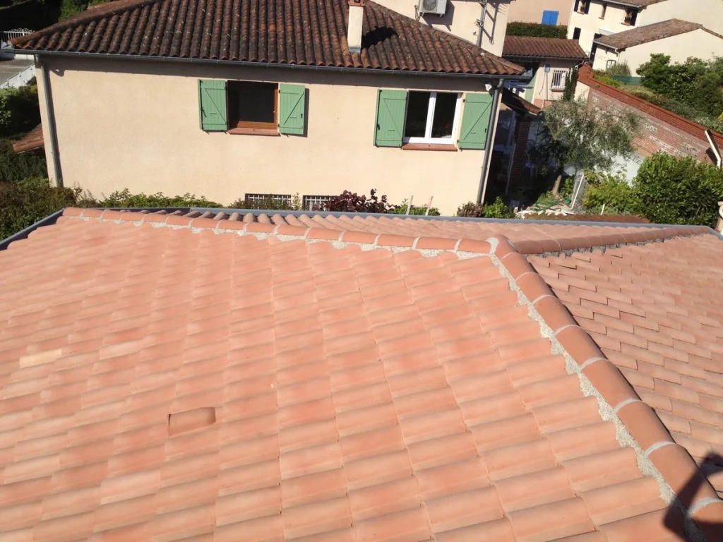 Vous cherchez un couvreur de confiance à Aigues-Vives ?